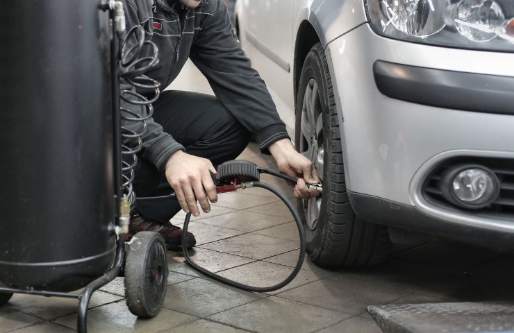 Mobile Tyre Puncture Repair Sharjah